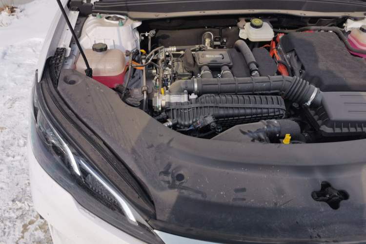 Used BYD Seal 05 DM-i 2025 DM-i Smart Drive 55KM Luxury Model Engine Bay Right