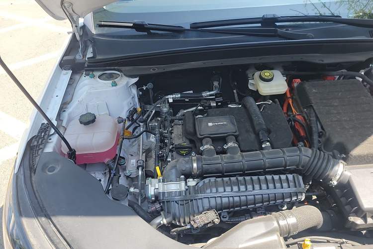 Used BYD Seal 05 DM-i 2025 DM-i Smart Drive 55KM Luxury Model Engine Bay Right