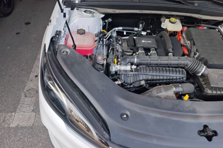 Used BYD Seal 05 DM-i 2025 DM-i Intelligent Drive 120KM Flagship Model Engine Bay Right