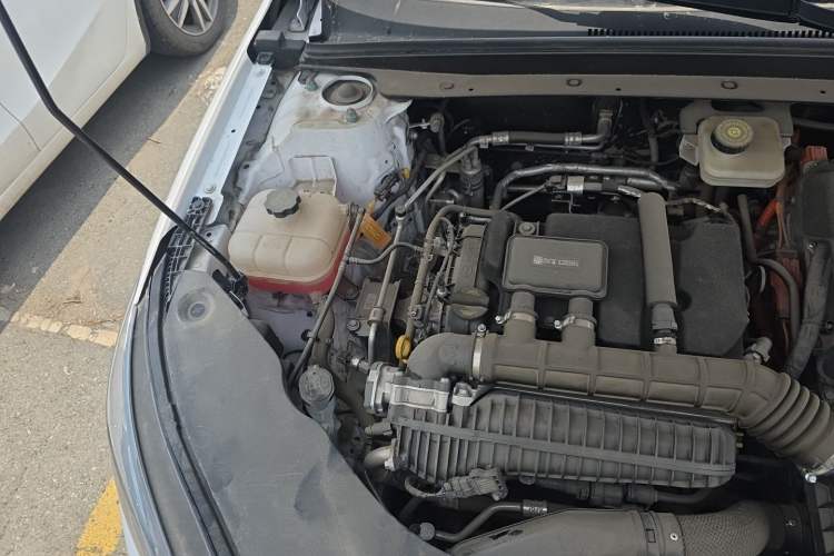 Used BYD Seal 05 DM-i 2025 DM-i Smart Drive 55KM Luxury Model Engine Bay Right