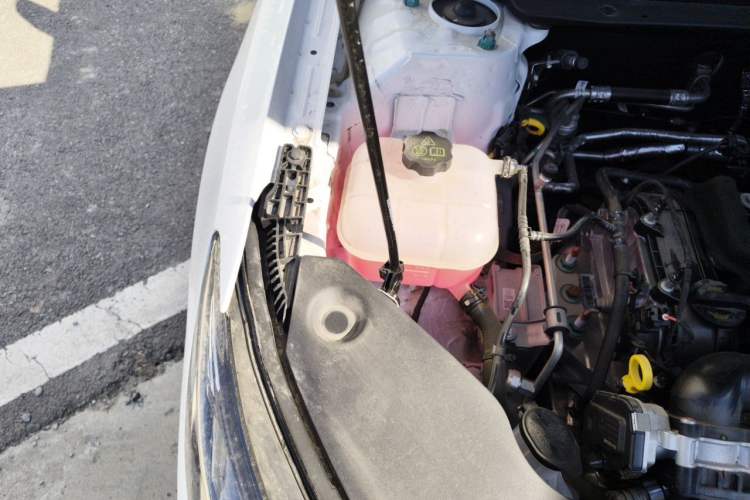 Used BYD Seal 05 DM-i 2025 DM-i Smart Drive 55KM Luxury Model Engine Bay Right