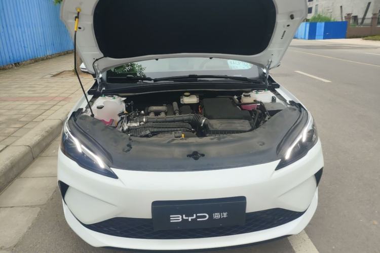 Used BYD Seal 05 DM-i 2025 DM-i Smart Drive 55KM Luxury Model Engine Bay