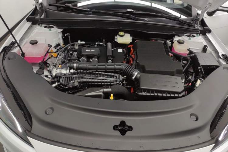 Used BYD Seal 05 DM-i 2025 DM-i Intelligent Drive 120KM Flagship Model Engine Bay