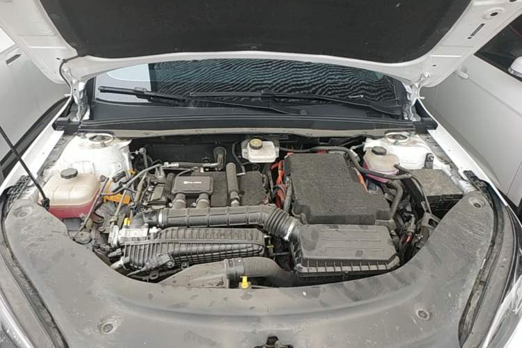 Used BYD Seal 05 DM-i 2025 DM-i Smart Drive 55KM Luxury Model Engine Bay