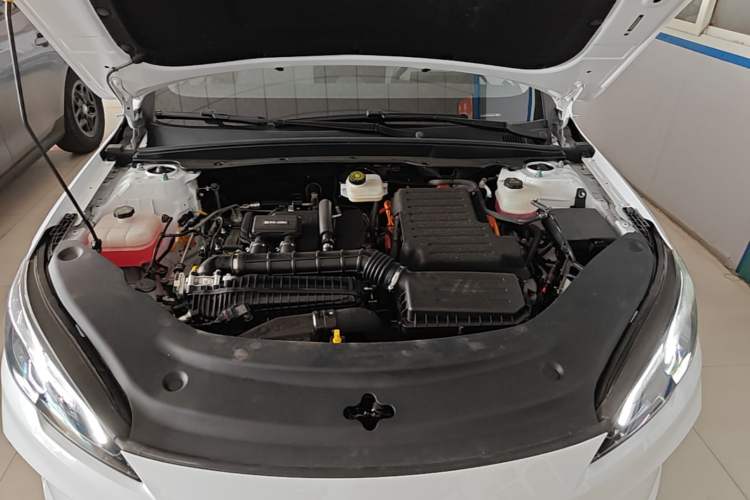 Used BYD Seal 05 DM-i 2025 DM-i Smart Drive 55KM Prestige Model Engine Bay