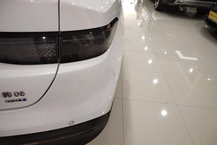 Used BYD Seal 05 DM-i 2025 DM-i Intelligent Drive 120KM Flagship Model Exterior 1