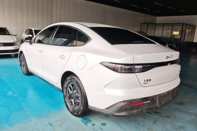Used BYD Seal 05 DM-i 2025 DM-i Smart Drive 55KM Luxury Model Exterior 2