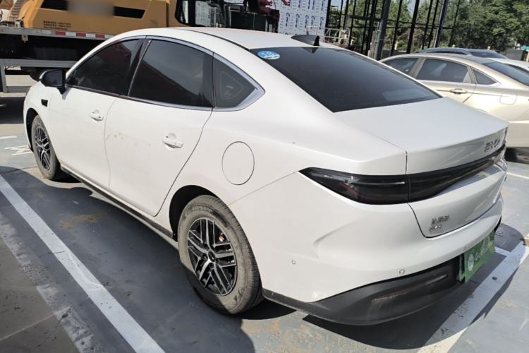 Used BYD Seal 05 DM-i 2025 DM-i Intelligent Drive 120KM Flagship Model Exterior 2