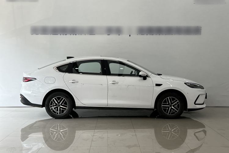 Used BYD Seal 05 DM-i 2025 DM-i Intelligent Drive 120KM Flagship Model Exterior 3