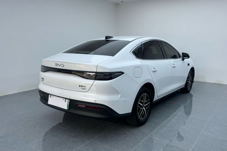 Used BYD Seal 05 DM-i 2025 DM-i Intelligent Drive 120KM Flagship Model Exterior 4