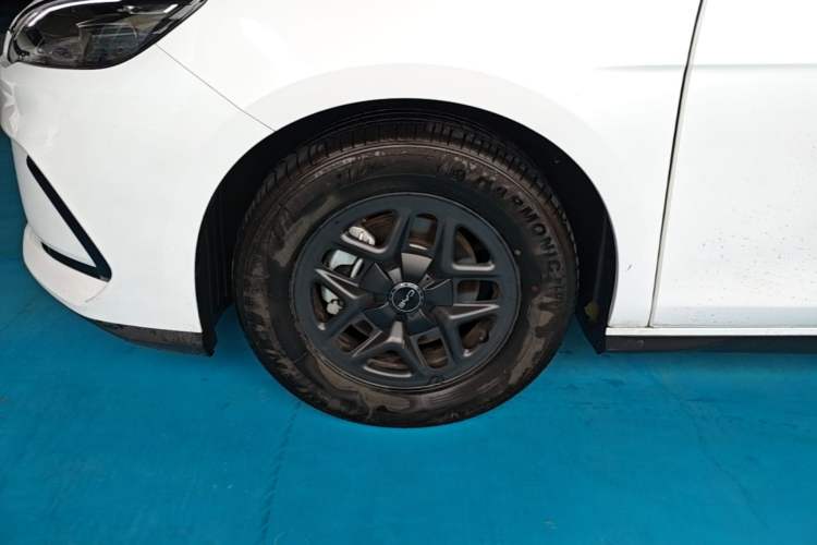 Used BYD Seal 05 DM-i 2025 DM-i Smart Drive 55KM Luxury Model Exterior 4