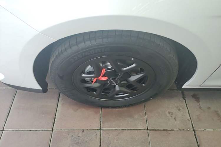Used BYD Seal 05 DM-i 2025 DM-i Smart Drive 55KM Luxury Model Exterior 4