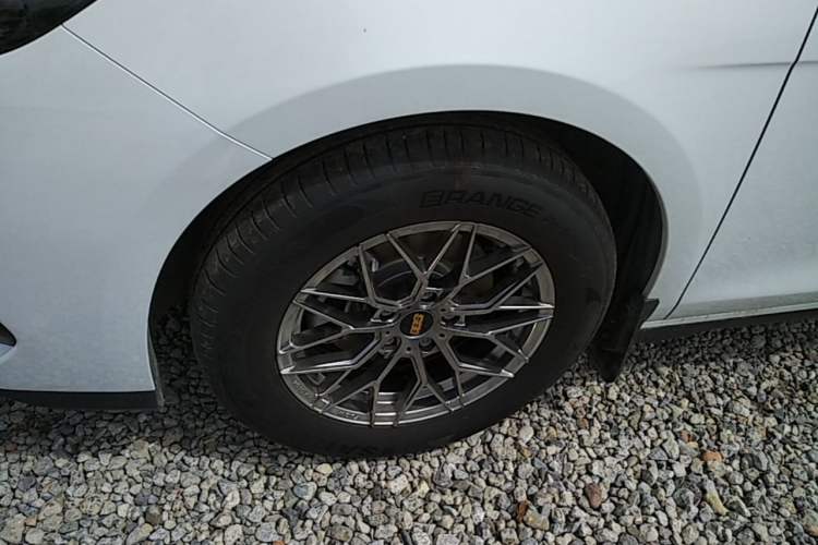 Used BYD Seal 05 DM-i 2025 DM-i Smart Drive 55KM Luxury Model Exterior 4