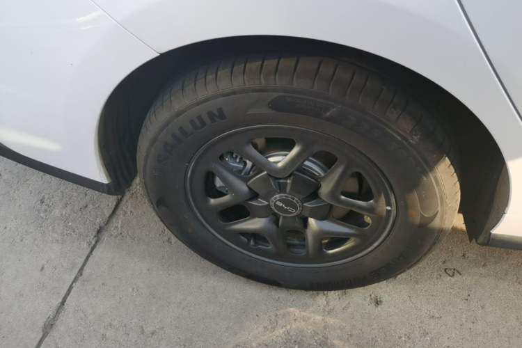 Used BYD Seal 05 DM-i 2025 DM-i Smart Drive 55KM Luxury Model Exterior 5