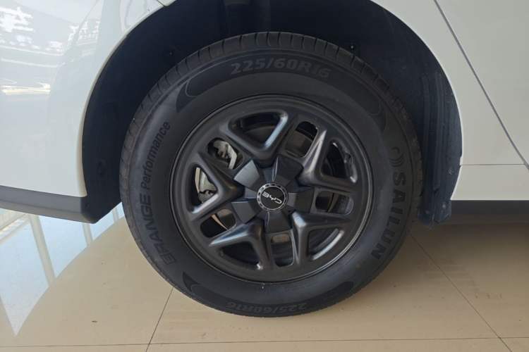 Used BYD Seal 05 DM-i 2025 DM-i Smart Drive 55KM Luxury Model Exterior 5