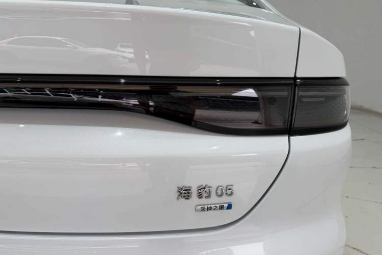 Used BYD Seal 05 DM-i 2025 DM-i Intelligent Drive 120KM Flagship Model Exterior 7