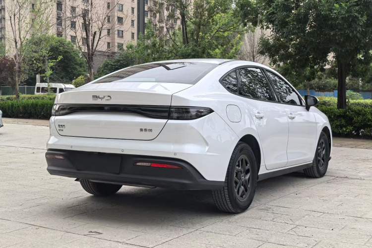 Used BYD Seal 05 DM-i 2025 DM-i Smart Drive 55KM Luxury Model Exterior 8