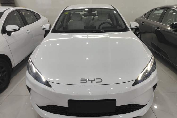 Used BYD Seal 05 DM-i 2025 DM-i Smart Drive 55KM Luxury Model Front