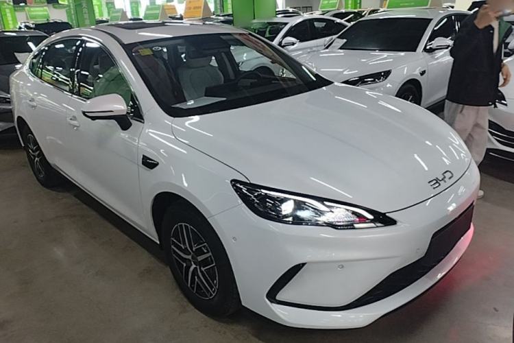 Used BYD Seal 05 DM-i 2025 DM-i Intelligent Drive 120KM Flagship Model Front Right 45 Deg