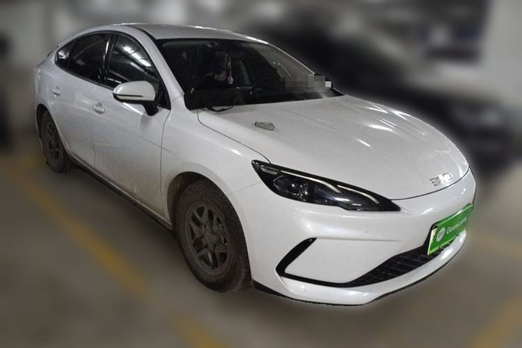 Used BYD Seal 05 DM-i 2025 DM-i Smart Drive 55KM Luxury Model Front Right 45 Deg