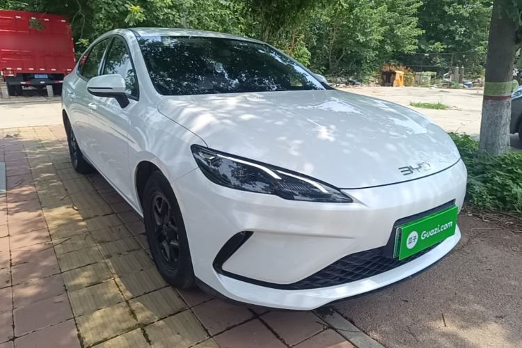 Used BYD Seal 05 DM-i 2025 DM-i Smart Drive 55KM Luxury Model Front Right 45 Deg