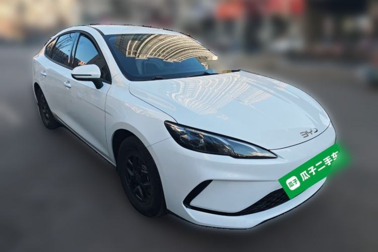Used BYD Seal 05 DM-i 2025 DM-i Smart Drive 55KM Luxury Model Front Right 45 Deg