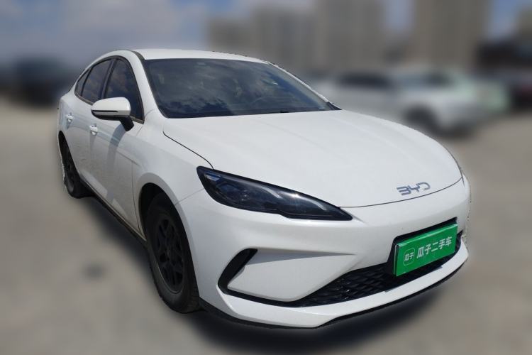 Used BYD Seal 05 DM-i 2025 DM-i Smart Drive 55KM Luxury Model Front Right 45 Deg