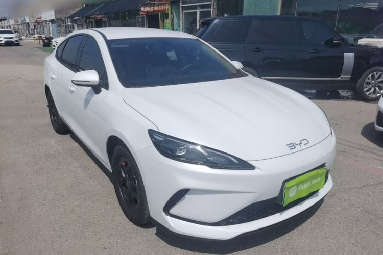 Used BYD Seal 05 DM-i 2025 DM-i Smart Drive 55KM Luxury Model Front Right 45 Deg