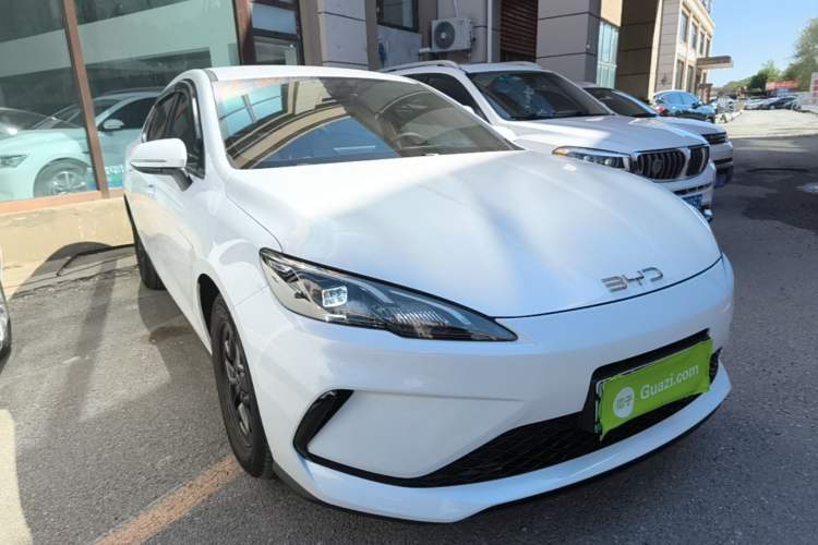 Used BYD Seal 05 DM-i 2025 DM-i Smart Drive 55KM Luxury Model Front Right 45 Deg