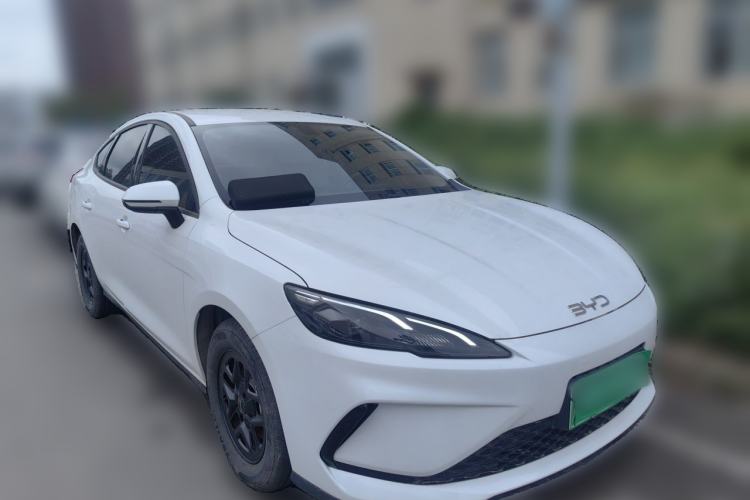 Used BYD Seal 05 DM-i 2025 DM-i Smart Drive 55KM Luxury Model Front Right 45 Deg