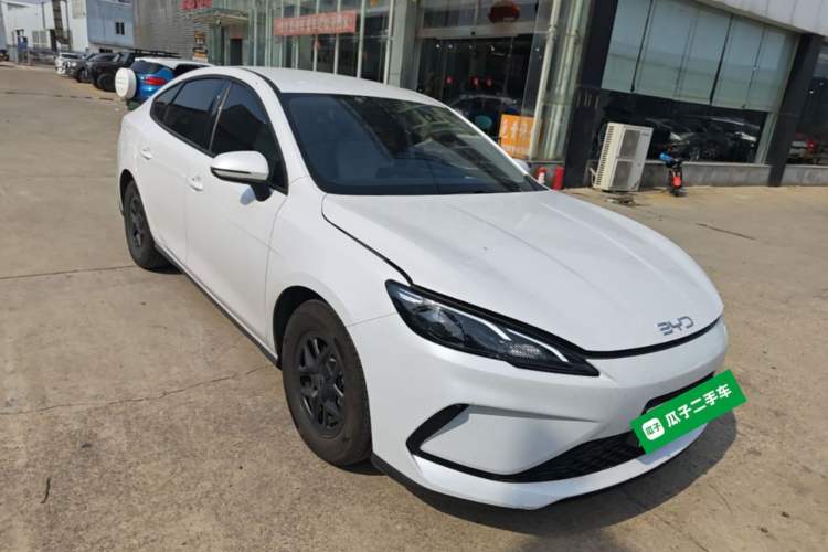 Used BYD Seal 05 DM-i 2025 DM-i Smart Drive 55KM Luxury Model Front Right 45 Deg