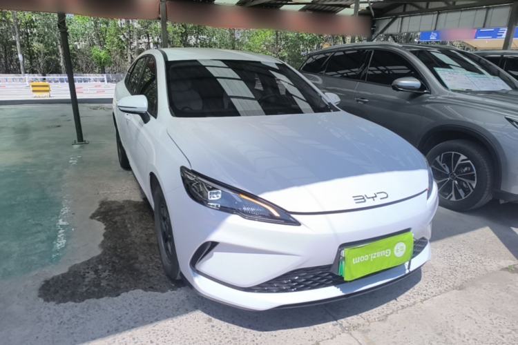Used BYD Seal 05 DM-i 2025 DM-i Smart Drive 55KM Luxury Model Front Right 45 Deg