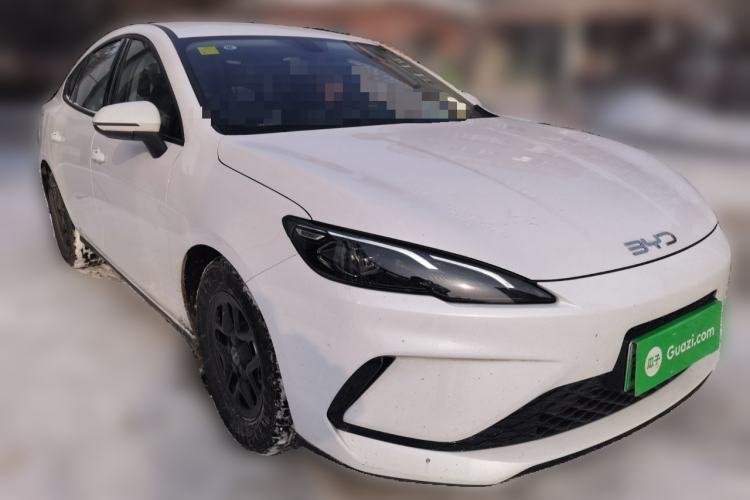 Used BYD Seal 05 DM-i 2025 DM-i Smart Drive 55KM Luxury Model Front Right 45 Deg