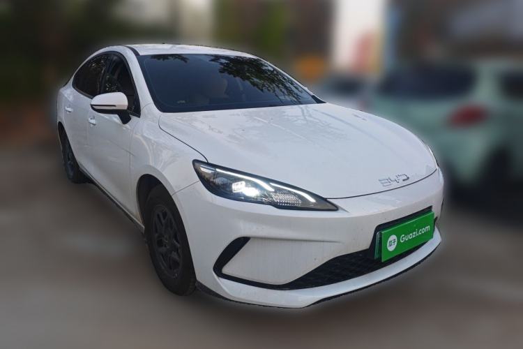 Used BYD Seal 05 DM-i 2025 DM-i Smart Drive 55KM Luxury Model Front Right 45 Deg
