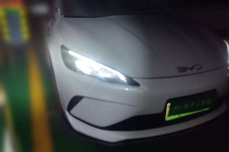 Used BYD Seal 05 DM-i 2025 DM-i Smart Drive 55KM Luxury Model Front Right 45 Deg