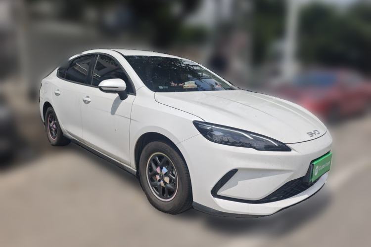 Used BYD Seal 05 DM-i 2025 DM-i Smart Drive 55KM Luxury Model Front Right 45 Deg
