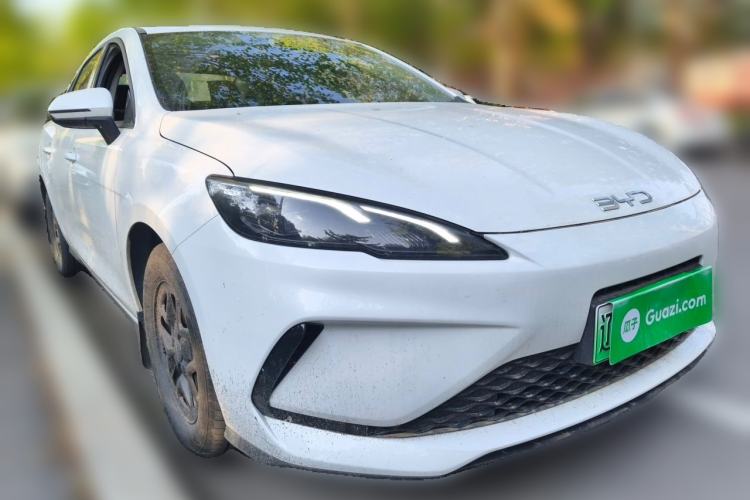 Used BYD Seal 05 DM-i 2025 DM-i Smart Drive 55KM Luxury Model Front Right 45 Deg