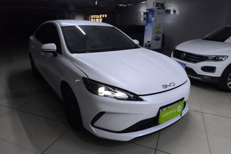 Used BYD Seal 05 DM-i 2025 DM-i Smart Drive 55KM Luxury Model Front Right 45 Deg