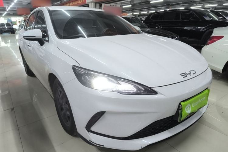 Used BYD Seal 05 DM-i 2025 DM-i Smart Drive 55KM Luxury Model Front Right 45 Deg