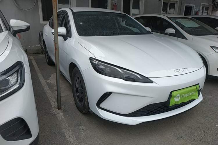 Used BYD Seal 05 DM-i 2025 DM-i Smart Drive 55KM Luxury Model Front Right 45 Deg