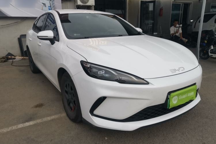 Used BYD Seal 05 DM-i 2025 DM-i Smart Drive 55KM Luxury Model Front Right 45 Deg