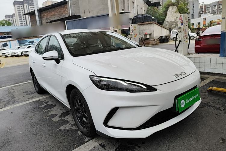 Used BYD Seal 05 DM-i 2025 DM-i Smart Drive 55KM Luxury Model Front Right 45 Deg