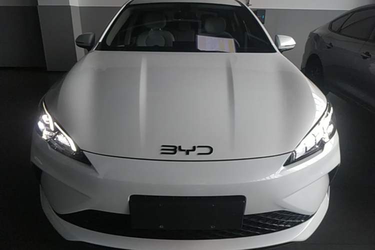 Used BYD Seal 05 DM-i 2025 DM-i Smart Drive 55KM Luxury Model Front