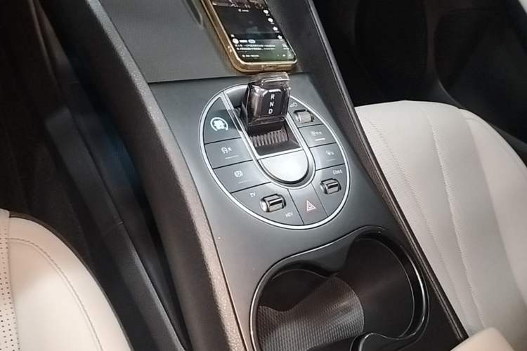 Used BYD Seal 05 DM-i 2025 DM-i Smart Drive 55KM Luxury Model Gear Lever
