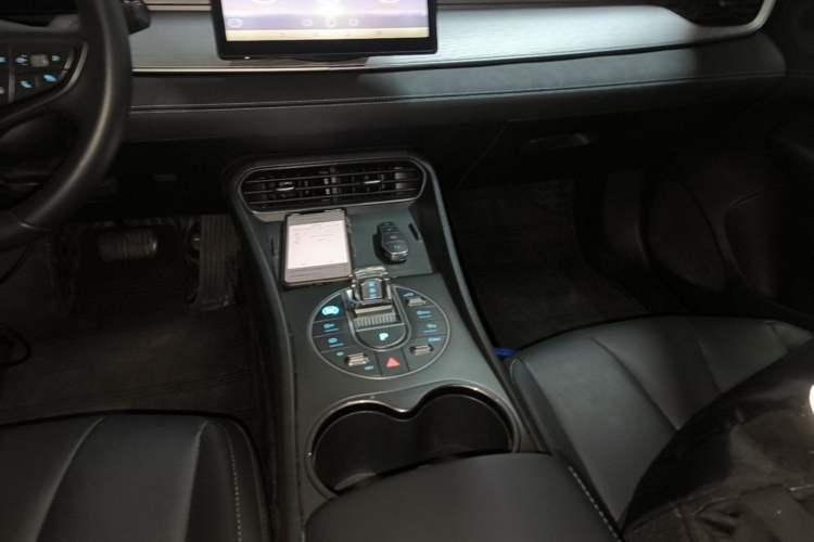 Used BYD Seal 05 DM-i 2025 DM-i Smart Drive 55KM Luxury Model Gear Lever