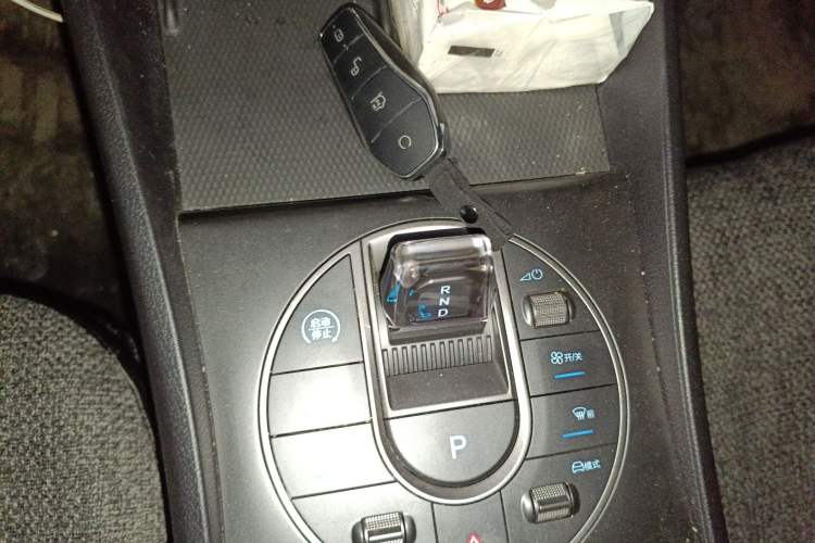 Used BYD Seal 05 DM-i 2025 DM-i Smart Drive 55KM Luxury Model Gear Lever