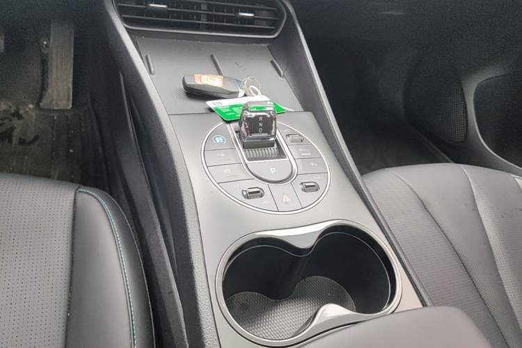 Used BYD Seal 05 DM-i 2025 DM-i Intelligent Drive 120KM Flagship Model Gear Lever
