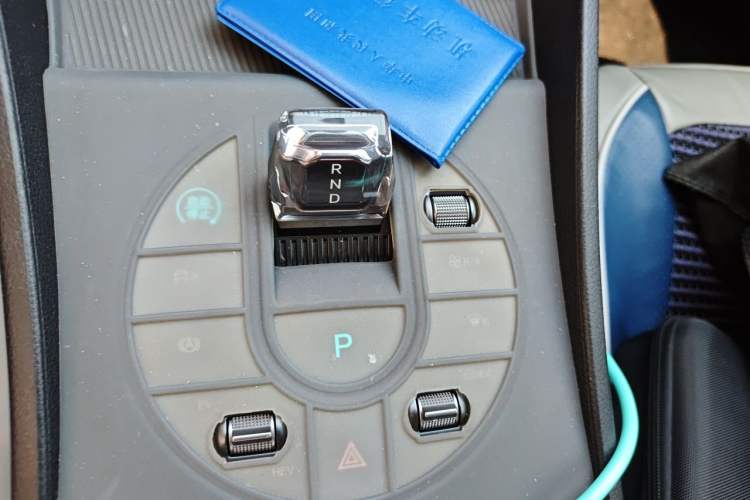 Used BYD Seal 05 DM-i 2025 DM-i Smart Drive 55KM Luxury Model Gear Lever