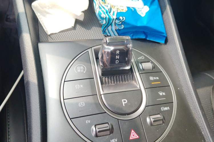 Used BYD Seal 05 DM-i 2025 DM-i Smart Drive 55KM Luxury Model Gear Lever