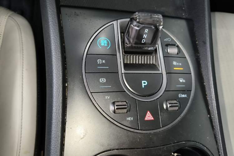 Used BYD Seal 05 DM-i 2025 DM-i Smart Drive 55KM Luxury Model Gear Lever